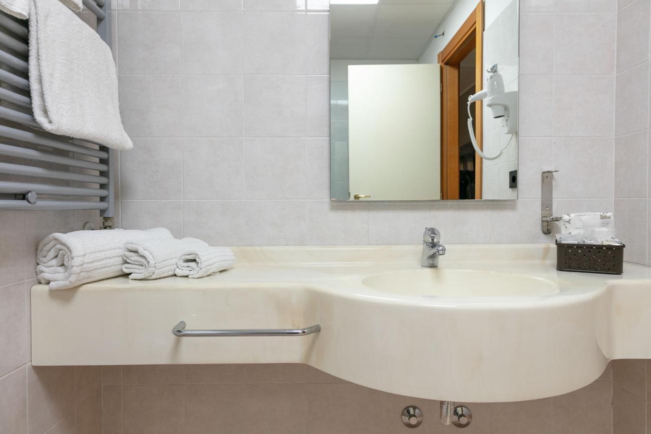 Break Hotel Ospedaletto Lodigiano Zewnętrze zdjęcie